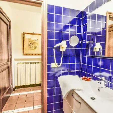 - Casa La Giuggiola *